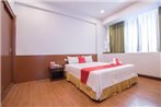 RedDoorz Plus near Van Mieu Quoc Tu Giam