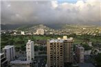 Waikiki Banyan Condos - FREE PARKING
