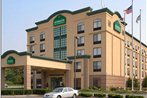 Wingate by Wyndham Commack/Long Island