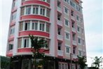 Canh Buom Hotel