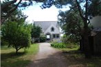 Charming Cottage with fenced garden in Concarneau France