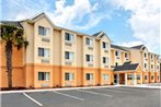 Microtel Inn & Suites by Wyndham Bushnell