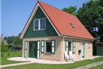 Gorgeous Holiday Home in Zonnemaire near Lake