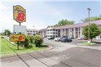 Super 8 by Wyndham Sevierville Riverside