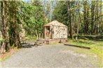 Bend-Sunriver Camping Resort 16 ft. Yurt 11