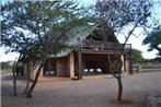 Makhato 84 Bush Lodge