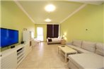 Signature Holiday Homes- Studio Apartment Venetian Tower