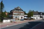 Akzent Hotel Zur Wasserburg - Hotel Garni bed & breakfast