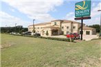 Quality Inn & Suites - Glen Rose