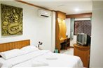 Andaman Sea Guesthouse