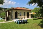 Comfortable Cottage in Apecchio with Swimming Pool