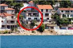 Apartments by the sea Tisno