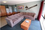 Kirwan Apartment 18 - Large Jindabyne Apartment