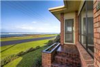 Swimmers' Rest - uninterrupted panoramic ocean views