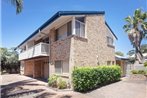 3 'Ambleside' 9 Shoal Bay Avenue - air con