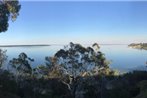 Lakescapes Cottage - 180 Degree Panoramic Views