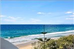 Focus Resort Oceanfront Apartments in Surfers with Ocean and Hinterland Views 25 steps to Beach!