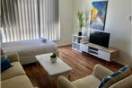 Modern Unit Near To Surfers Paradise