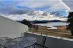 Horizons 201 - Lake Jindabyne Waterfront