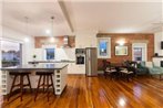 The Bank Apartment - Echuca Holiday Homes