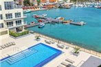 Luxury condo with infinity pool & ocean view