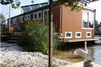 B&B Houseboat between Amsterdam Windmills