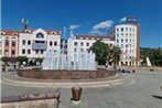 Tuzla Trg - Tuzla Square