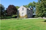 Beautifully renovated farmhouse with an enormous private garden.