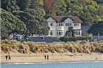 Beachfront Wellington Bed and Breakfast