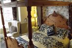 Benson Hotel - Small Families & Couples only