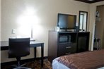 Days Inn & Suites by Wyndham Coralville / Iowa City