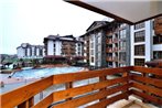 Cozy Apartment with Mountain View