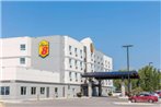 Super 8 by Wyndham Winnipeg East MB