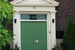 Green Door B&B Brockville