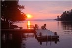 Westview~Beautiful 3 bedroom 1 bath cottage on Lake Rosseau