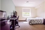 Backpacker College @ University of Waterloo - Private Queen Room