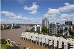 Central Dockside Apartment Hotel