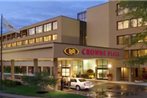 Crowne Plaza Hotel Indianapolis Airport