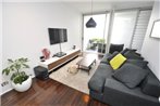 Darlinghurst Self-Contained Modern One-Bedroom Apartment (313 BUR)