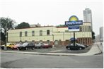 Days Inn by Wyndham Hamilton - Downtown