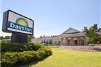 Days Inn & Conf Center by Wyndham Southern Pines Pinehurst