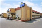 Days Inn & Suites by Wyndham Terre Haute