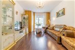 ID 6869 | Private Apartment