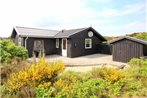 Three-Bedroom Holiday home in Henne 9