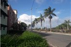 Cerca de la playa pero en una zona tranquila y segura