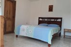 Montan~ita Garden Hostal