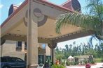 Econolodge Inn & Suites