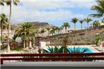 Mogan balcon piscina vista al mar by Lightbooking