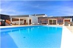 Playa Blanca Villa Sleeps 15 Pool Air Con WiFi
