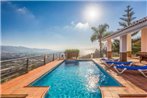 Torrox Villa Sleeps 8 Pool Air Con WiFi